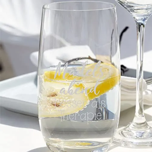 Cocktailglas Mädelsabend - besser als therapie