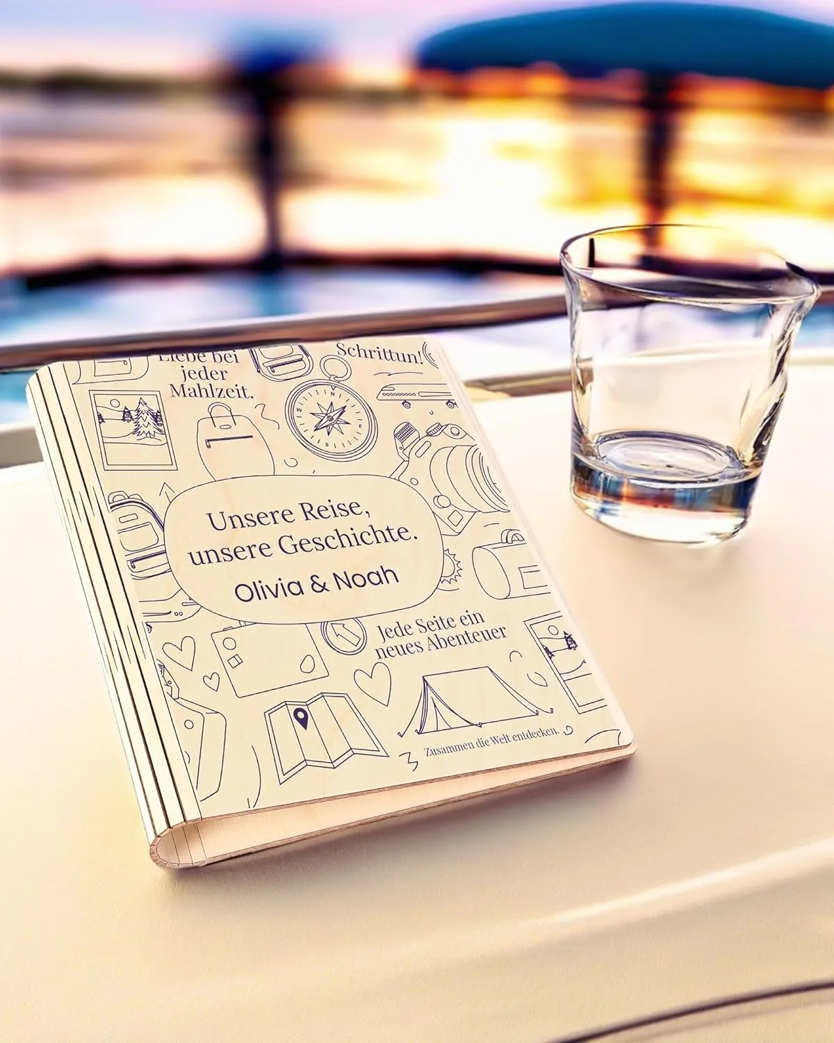 Personalisiertes Entdecker-Tagebuch A5 mit Holz-Hardcover – Der ultimative Reisebegleiter