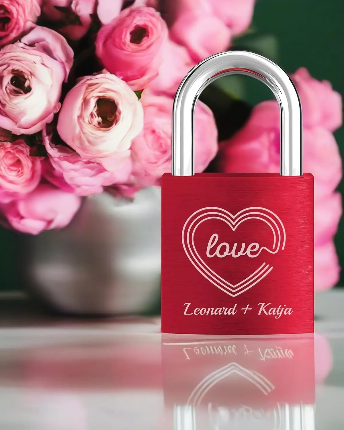 Personalisiertes Liebesschloss mit Foto und Schlüssel – Ein Zeichen ewiger Liebe